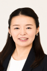 マナー講師・衛藤　彩